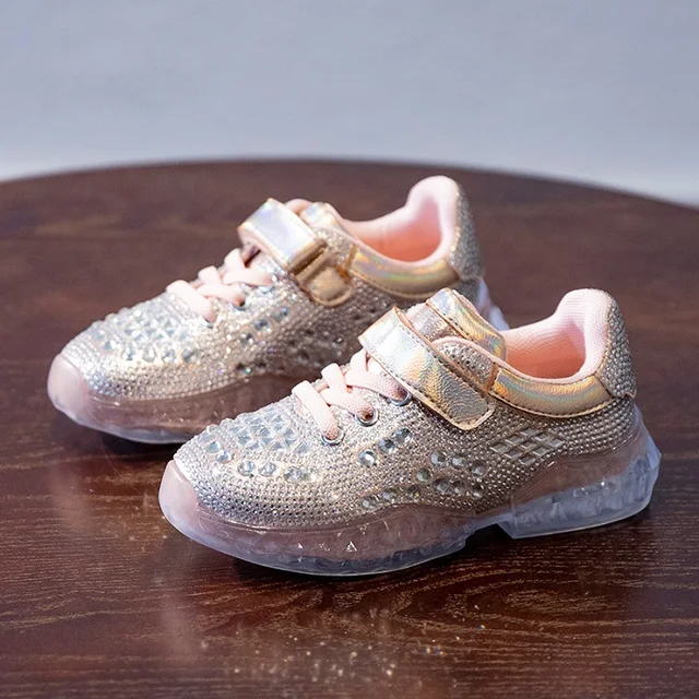 popular sneakers for teenage girl 2019
