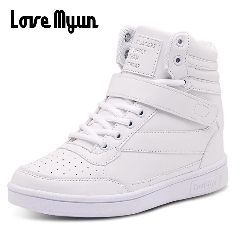Cena Kobiety obuwie platforma ukryte zwiększenie trampki skórzane buty kobieta oddychające wysokie góry czarne białe buty buty NN 49