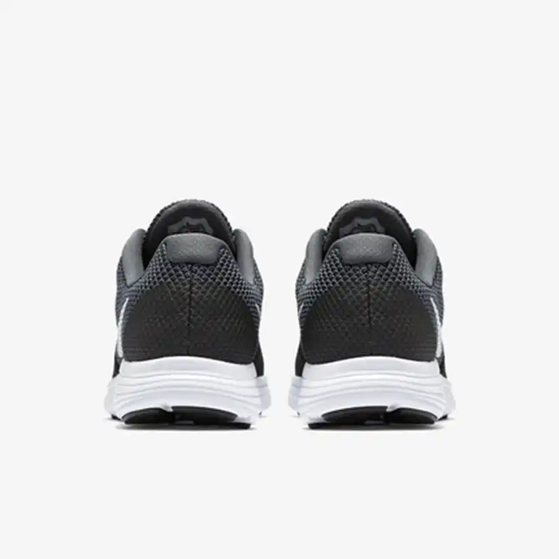 nike revolution 3 original