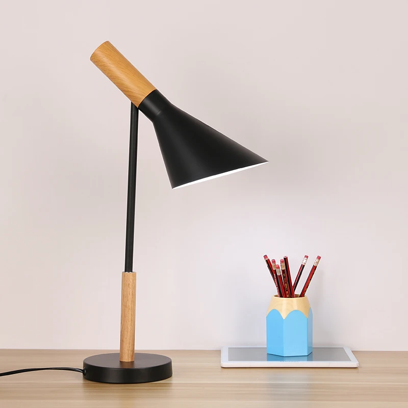 

MDWELL Nordic retro table lamp bedroom bedside office lighting personality creative concise eye protection bulb wood decorative