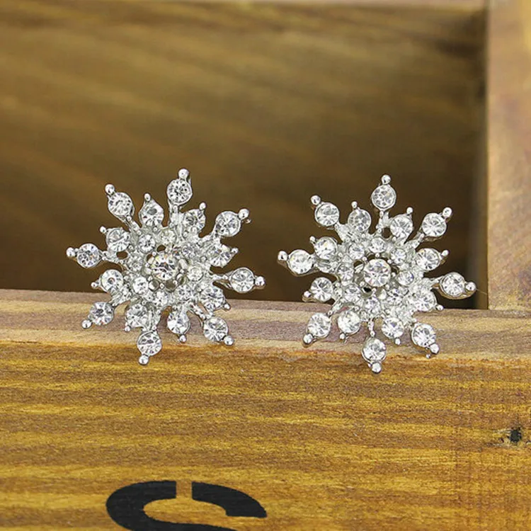 

2016 New!!! Ladies Crystal Snow Flake Bijoux Statement Stud Earrings For Women Earring Fashion Jewelry Free Shipping E077