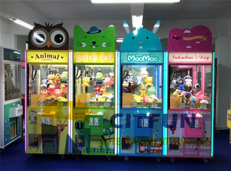 toy arcade claw machine