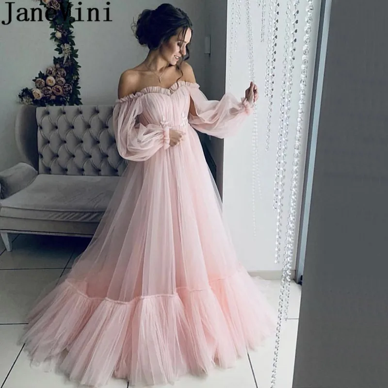 Женское вечернее платье с открытыми плечами JaneVini розовое фатиновое длинным