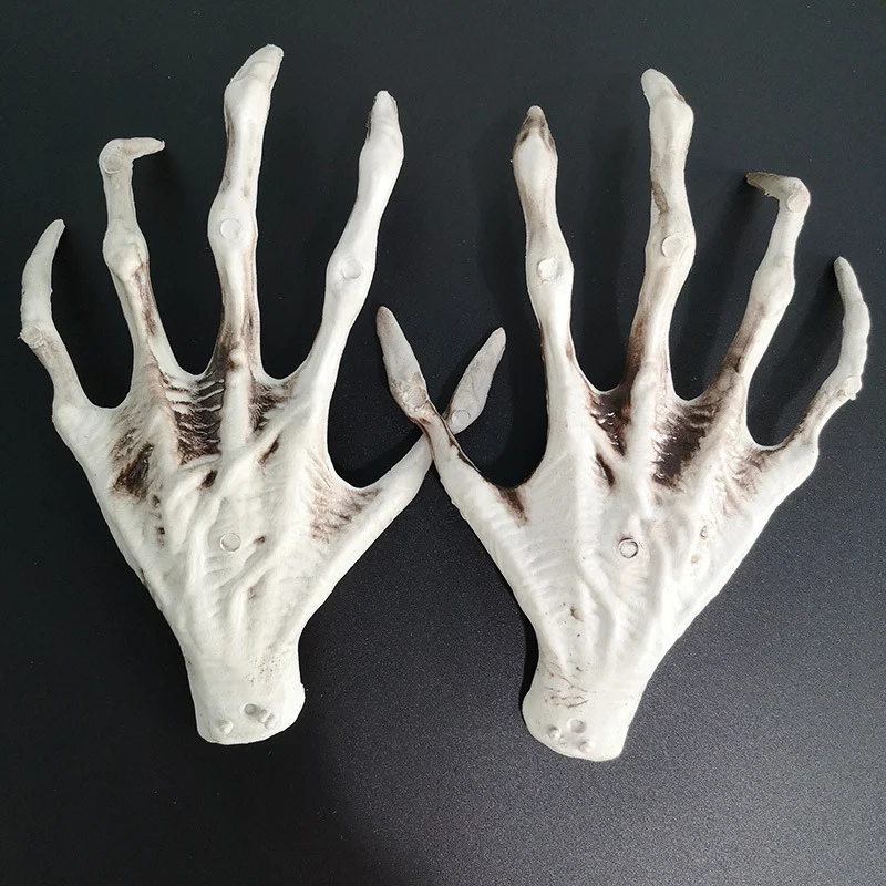 1 Pair Plastic Skeleton Ghost Hand Witch Hand Hand Bone Haunted House for Halloween Decor Halloween Props Party Horror Decor