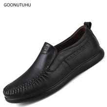 2018 outono dos homens sapatos casuais mocassins de couro genuíno couro de vaca slip-on sapatos para homens jovens de condução preto clássico sapato plataforma homem