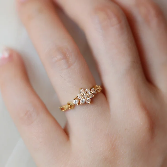 Anillos delicados de copo de nieve enchapados en mujer