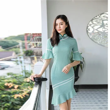

Green Mandarin Collar Knee Length Dress Chinese Traditional Style Cheongsam Elegant Women' s Handmade Button Dress Size S-XXL