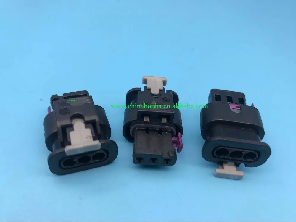 

Free shipping 10 pcs 3 Pin/Way PDC Parking Sensor Plug Connector Socket Housing 3C0973203 4H0973703 4F0973703