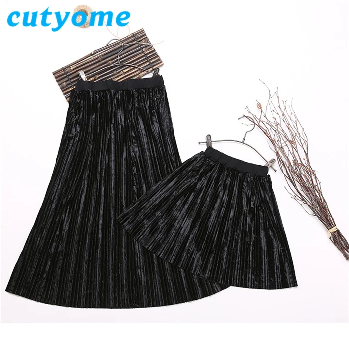 Cutyome/весенние одинаковые юбки для мамы и дочки модные однотонные плиссированные бархатные платья в европейском стиле для мамы и детей