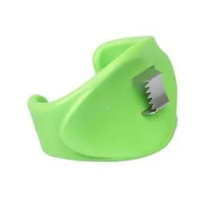 Corn Cob Kerneler Stripper Peeler Kitchen Tool Stainless Green Color Easy Peel