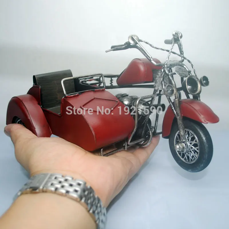 Vintage Motor Tricycle red (11)