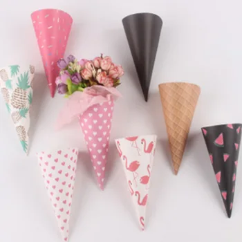 

100pcs Cute ice cream cone shape wedding favors packing birthday party Flamingo gifts wrapping paper Valentines Day presents