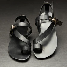 Мужские сандалии из натуральной кожи; обувь на плоской подошве; коллекция года; черные мужские повседневные пляжные сандалии; Mujers; модные сандалии с перекрестными ремешками; размер 45