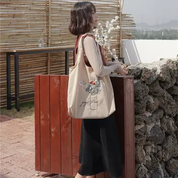 

Women's canvas handbag fashion small fresh embroidery large capacity tote bag canta Messenger bag
