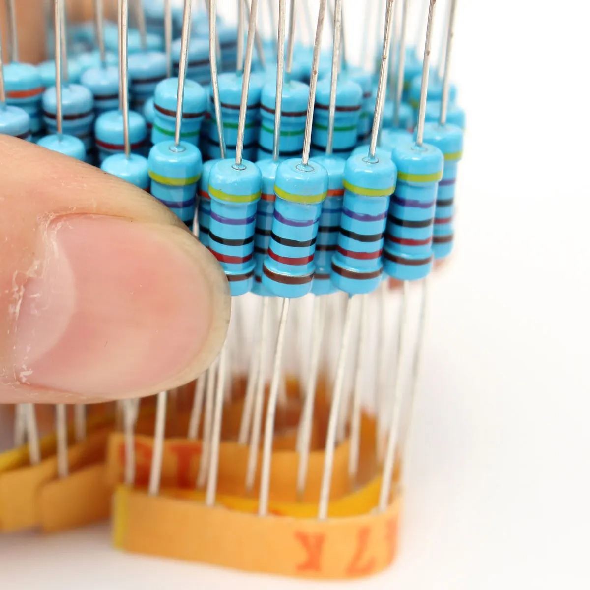 Cena 1000 sztuk partia 100 wartości * 10 sztuk 5% 1 W rezystor paczka zestaw metalu rezystor z folii diy zestaw 1 ohm ~ 1 M zakres ohm próbki 1R 1M Ohm