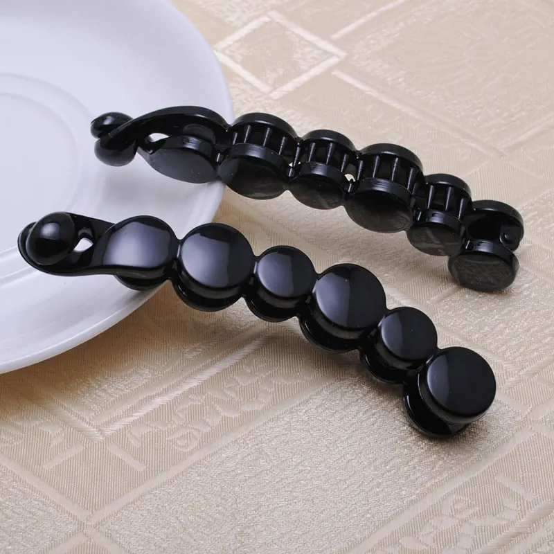 Elegant Black Hair Claw Clips - Stylish Hair Accessories