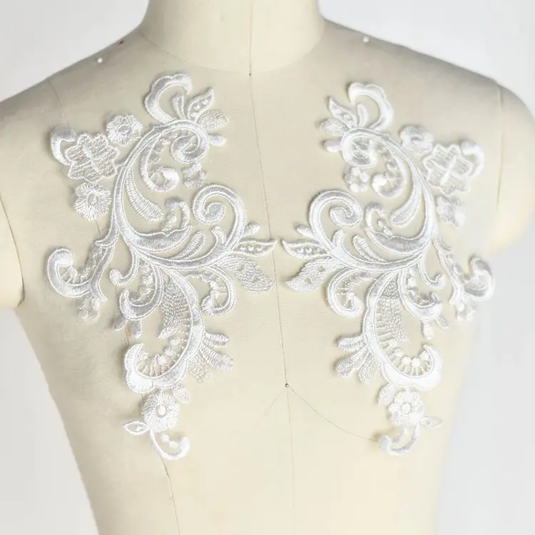 

4Pieces Cotton Lace Applique Flower Lace Trim Cotton Appliques DIY Crafts Material For Wedding Dress 24x14cm