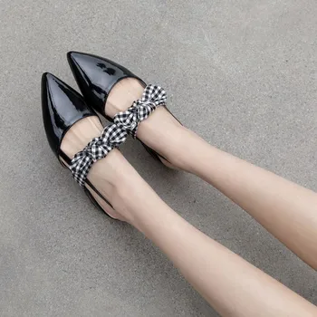 

Big Size 9 10 11 12 summer flat sandals ladies women shoes woman Butterfly-tied shoes with pointed back trips