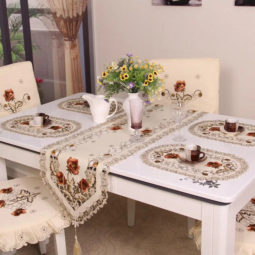 Retro European Pastoral Embroidered Floral Tablecloth Table Runner