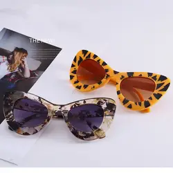 Jyjewel Винтаж заклепки Для женщин солнцезащитные очки Карамельный Цвет Роскошные UV400 Oculos De Sol Feminino классические уличные очки для путешествия