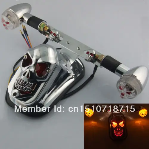 

Motorcycle Chrome Skull Brake Tail Plate Rear Turn Signal Light For Honda VT Shadow Yamaha Kawasaki Suzuki Harley Softail Bobber
