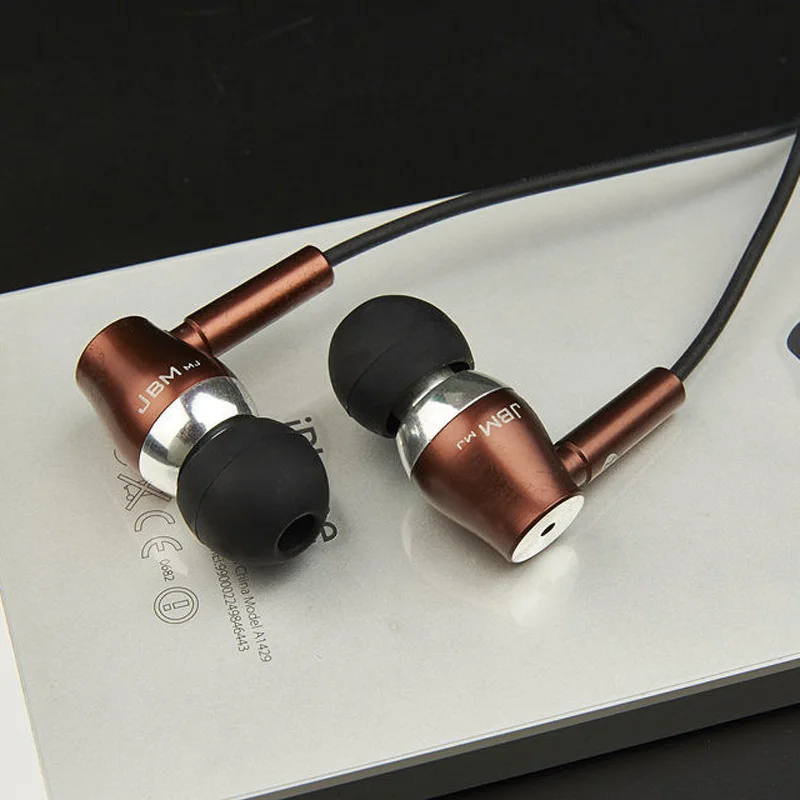 

Metal 3.5mm In-ear Earphones Earbuds with Mic Headset Super Stereo Bass Earphone For iphone HTC Samsung Sony Huawei LG