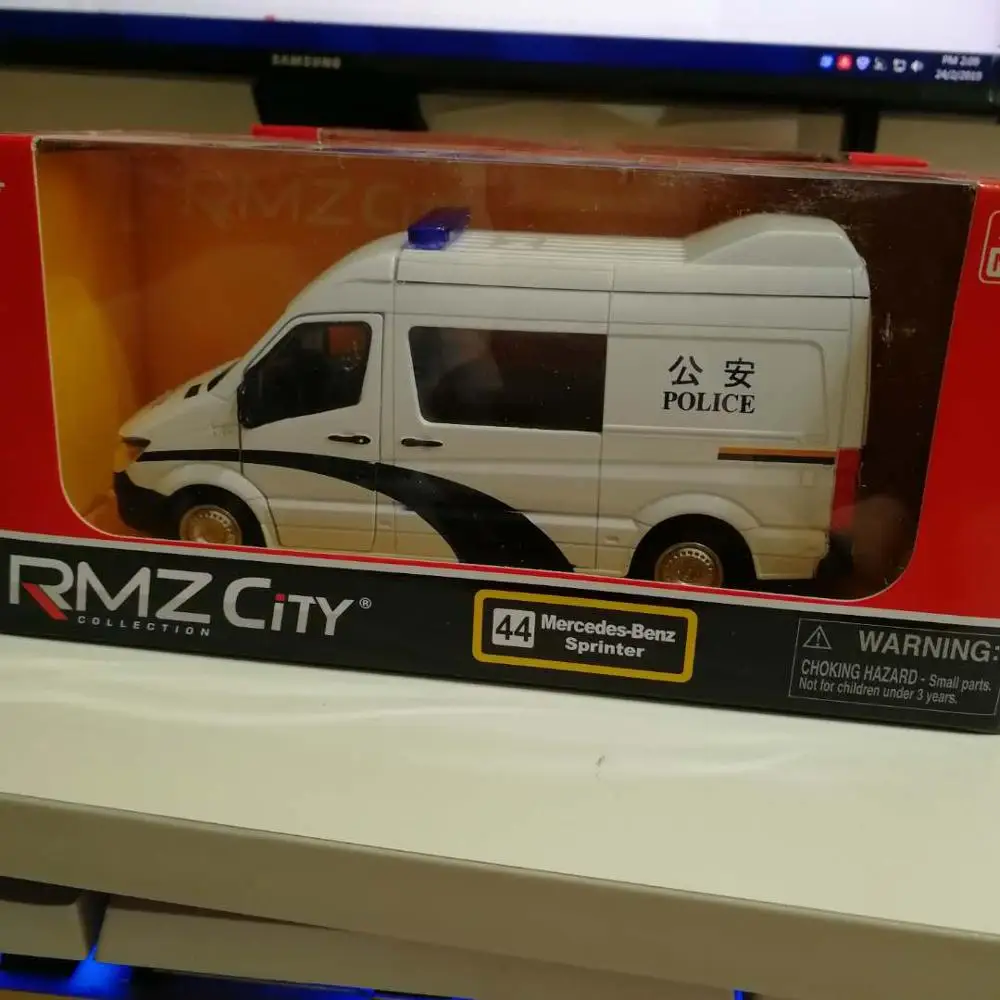 RMZ город 1:36 высокая модель Игрушечная машина Металл Benz Sprinter Полицейская машина скорой помощи сплав модель автобуса для детей Коллекция подарков - Цвет: 1 with original box