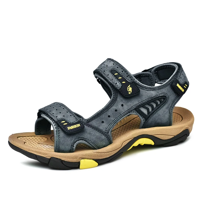 

Hole Shoes Men Shoes Male Cow Genuine Leather Sandals Crocse Summer Sandalias Hombre Slippers Clogs Sandles New 2019 Mens Shoes