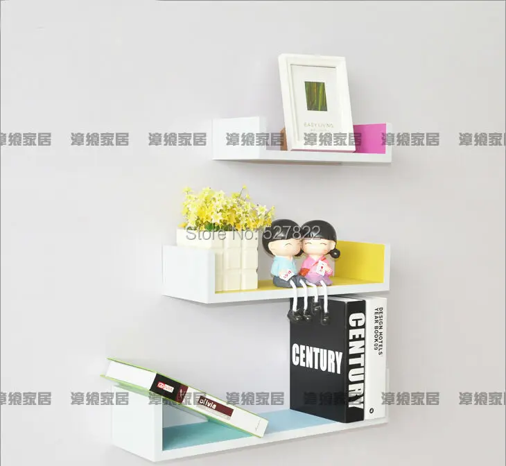 Set of 3 Commodity Shelf  Hollow Wall Flower Garden Wall Shelving Shelf Wood Bookcase Shelf Floating Shelves Home Decoration