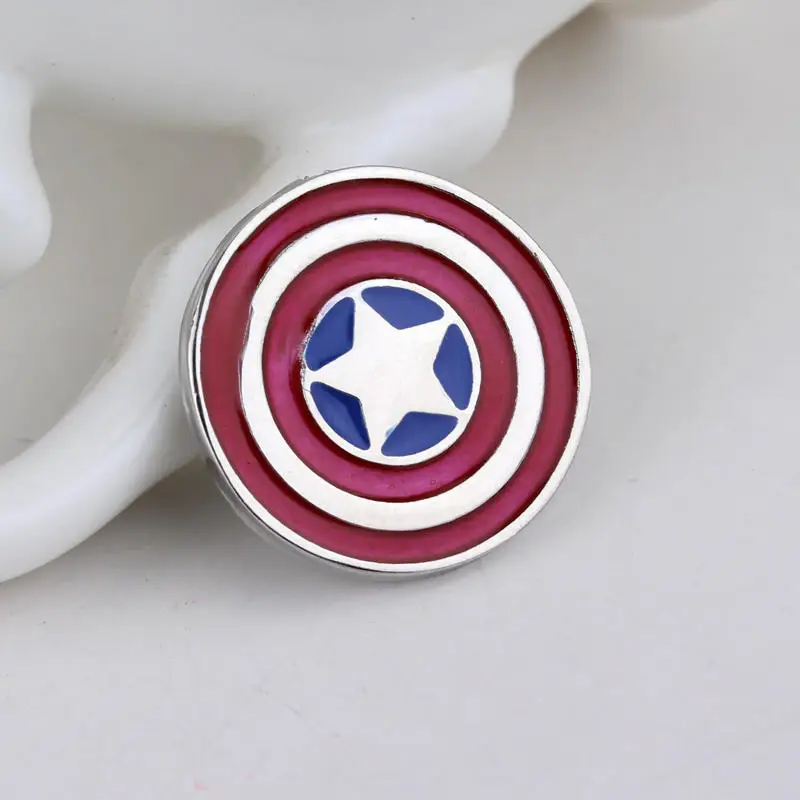 

The Avengers 3 Deadpool Ghostbusters Batman Brooch Pins Flash Captain America Superman Brooches for men badge Jewelry