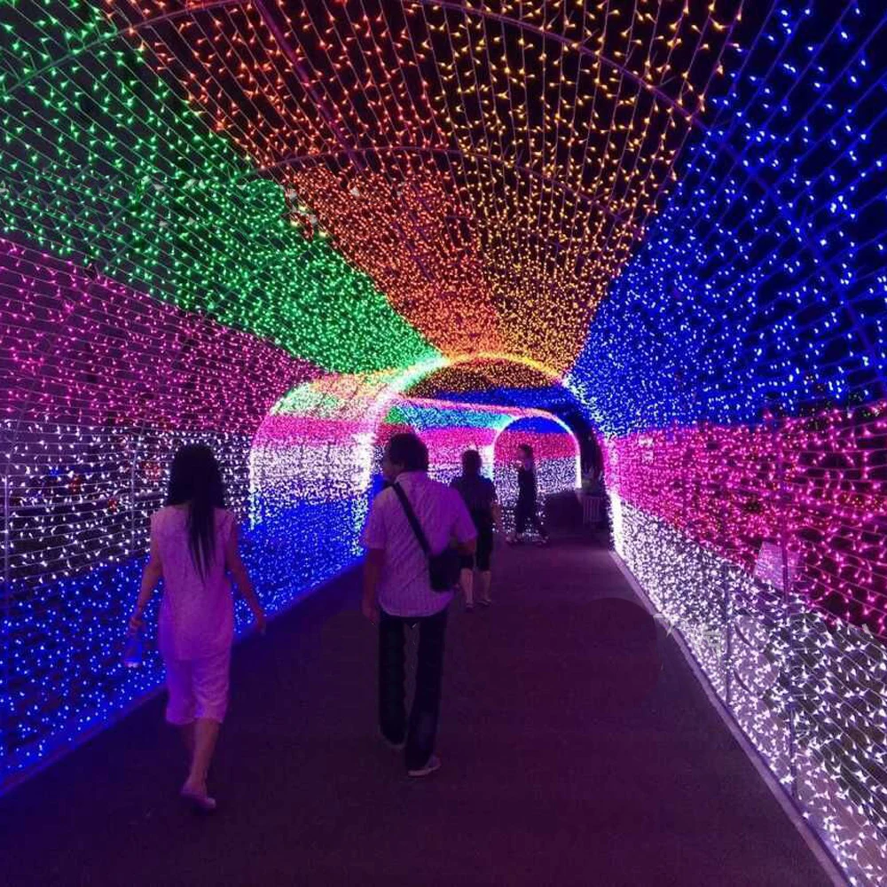 multicolor Christmas string lights 3