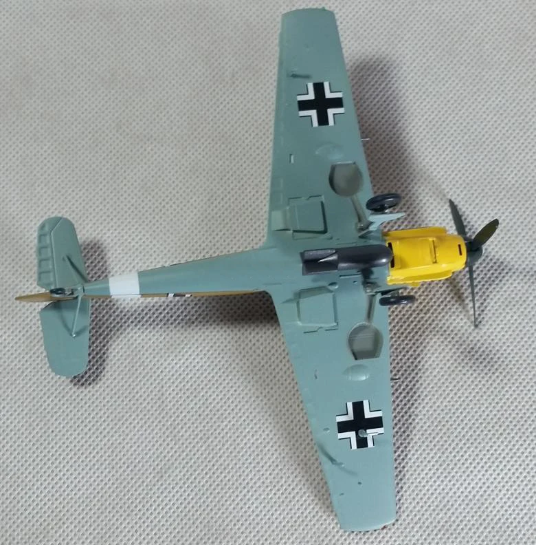 1: 72 немецкие ВВС BF109E/TROP Истребитель модель Трубач 37280 Коллекционная модель