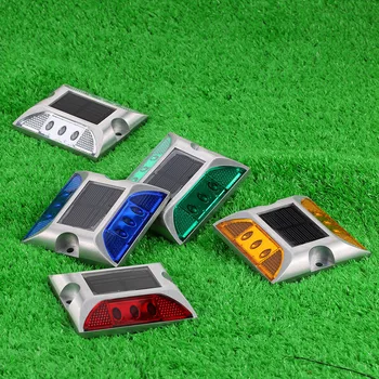 

Solar Light 2W 6 LED Solar Powered Driveway Lamp Light Control Good Bearing Capacity IP68 Waterproof Road Warning Lamp
