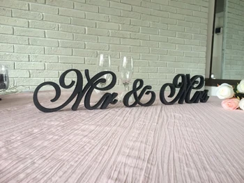 

free shipping 6" Mr and Mrs Edwardian font Stable and free standing Mr & Mrs Sign Set