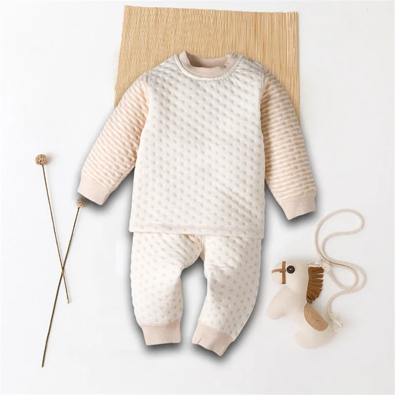 Органическая одежда для малышей хлопок, мягкие теплые комплекты одежды с принтом сердца Топ для новорожденных и детей постарше+ штаны, комплекты пижам