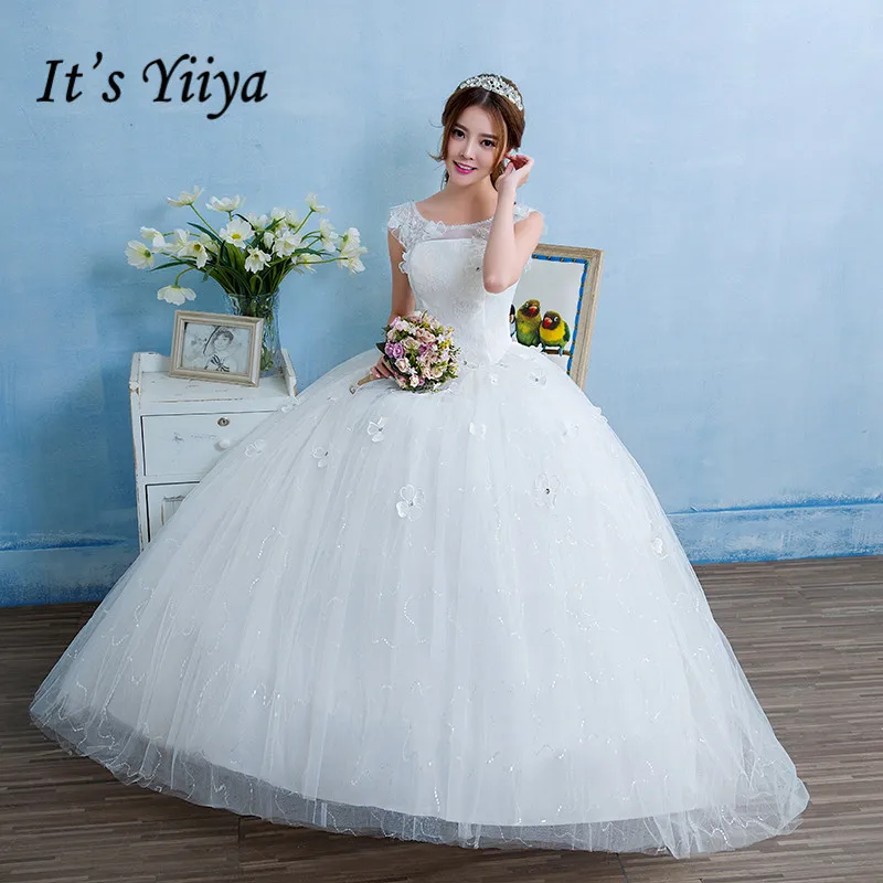 

It's YiiYa Wedding Dress O-neck Sleevelss Simple White Bridal Ball Gowns Appliques Floor Lace Up Long wedding dresses HS245
