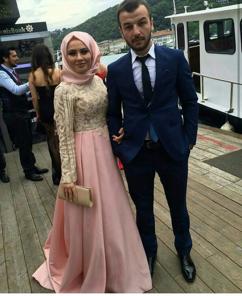 Elegant Pink Muslim Evening Dress with font b Hijab b font High Neck Lace Long sleeves