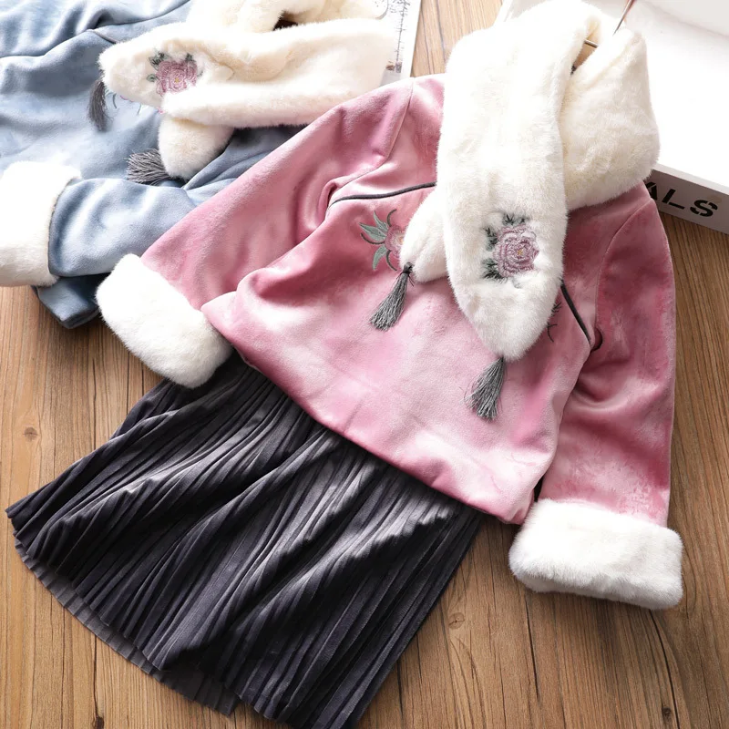 

Hot Selling Newest Chinese Wind Girl Velvet Cheongsam Suit Baby Fluffy Dress Children Retro New Year Dress Pleated Skirt