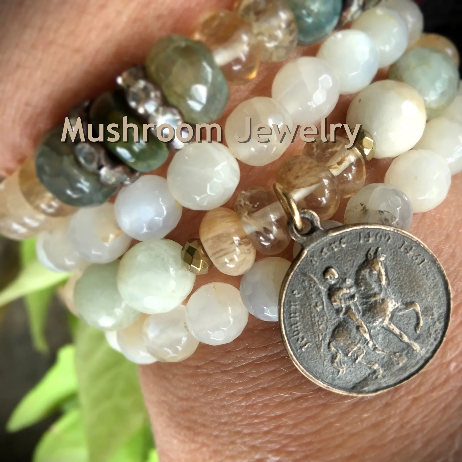 BS193163 Beautiful glistening citrine sets the stage for vintage crystal and mossy colored accents. A stunning addition to your current collection or wear alone for simple elegance (3)