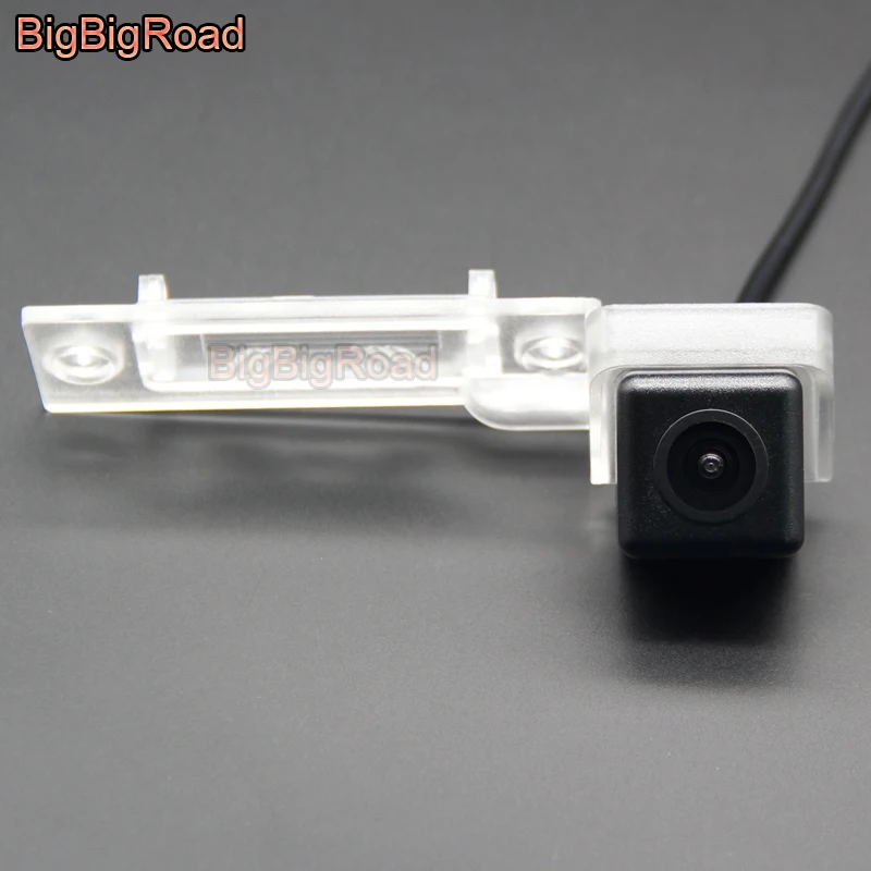 

BigBigRoad For Skoda Superb / Seat Altea 5P5 / 5P8 Leon 1P1 Ibiza 6J Hatchback Car Rear View Parking CCD Camera Night Vision