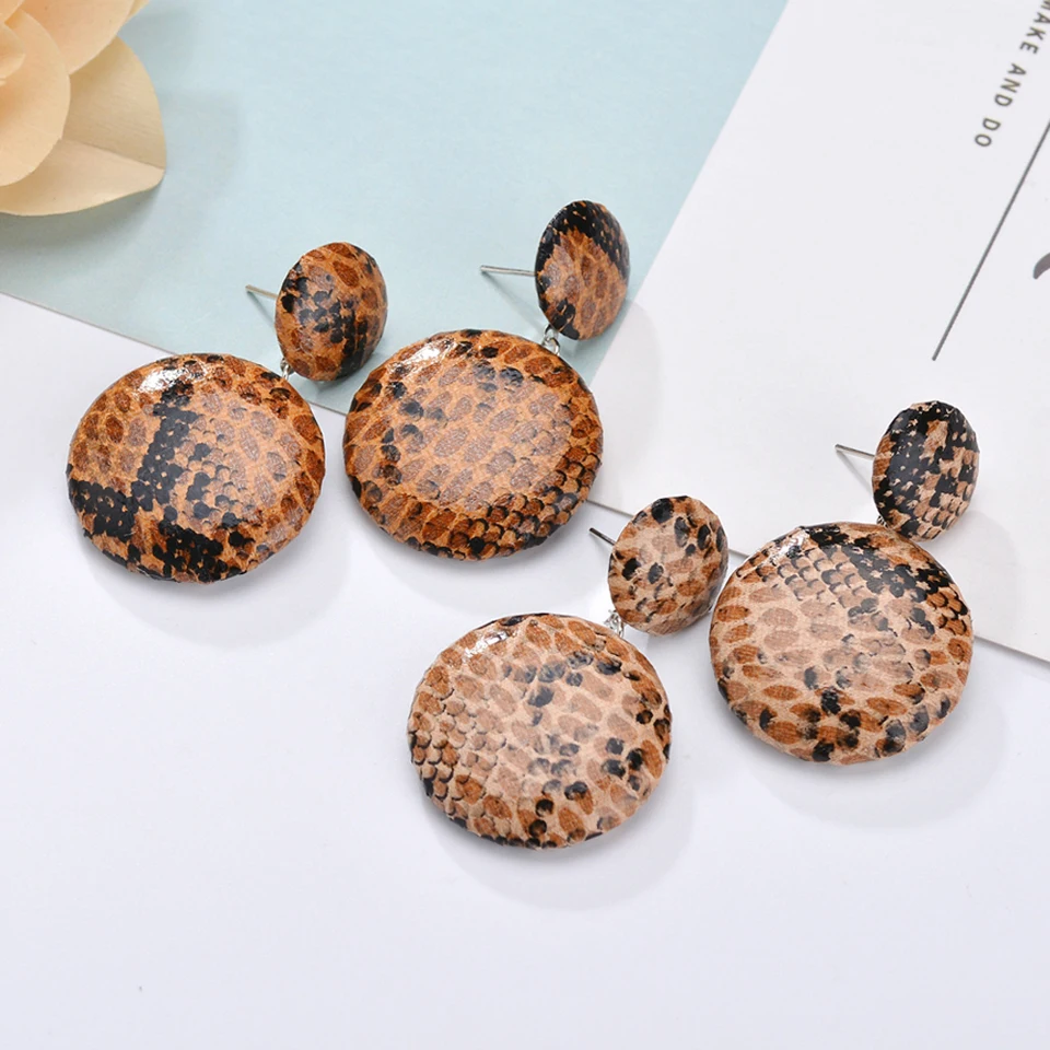 

Personalized Animal Printed Earrings for Women Snakeskin Pattern Leather Wrapped Round Dangle Earrings Women's Party Jewelry