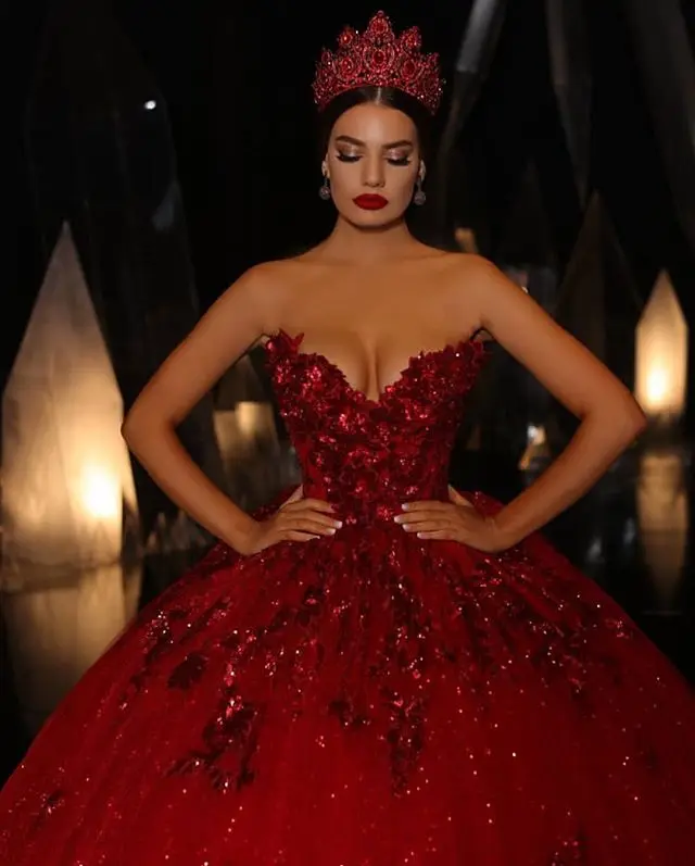 350$ red wedding dress (4)