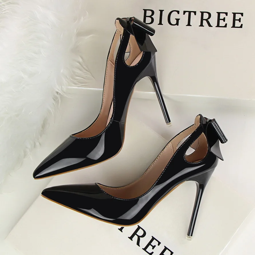 2019 New Autumn Fashion Solid Patent Leather Shallow Women Pumps Sexy Cut-Outs Bowtie Pointed Toe High Heels 10cm Women Shoes