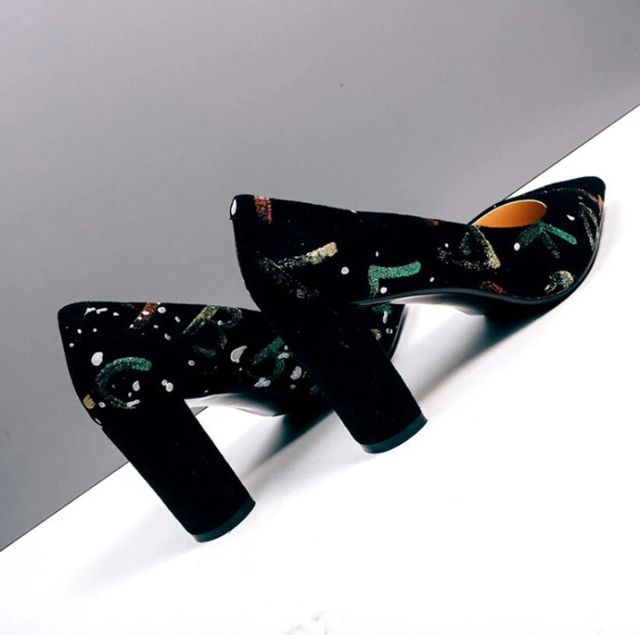 Stylesowner черный с принтом граффити женские туфли-лодочки Женская Мода Коренастый Высокий каблук Весна для свадебной вечеринки женская обувь с острым носком