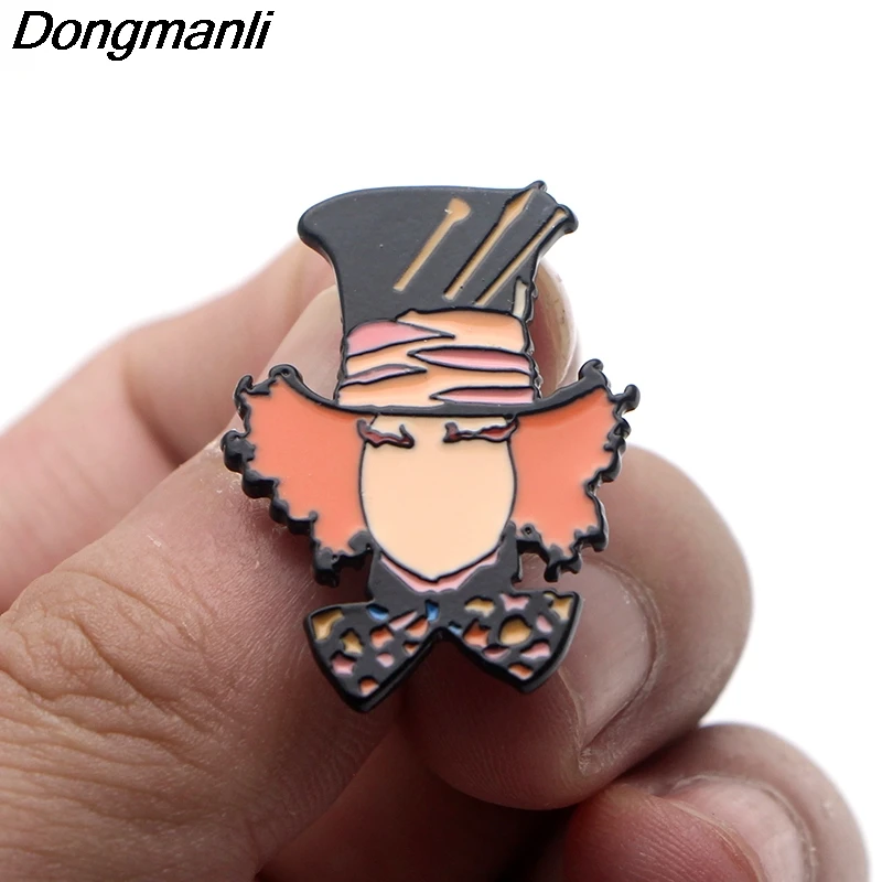 P3639 Dongmanli Mad Hatter металлические эмалированные булавки и броши для женщин и мужчин, ювелирные изделия для футболок, значок с отворотом, детские подарки