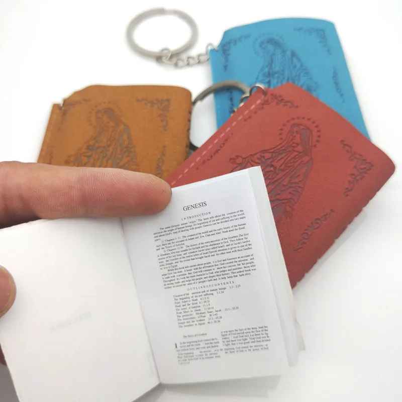 Кожаная мини сумка с забавным принтом в виде священной Библии подвеска книги