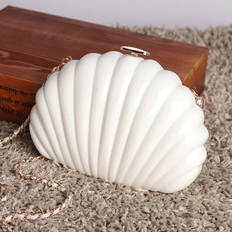 

2018 Summer New Famous Brand Women Handbag Clutch Luxury Gold White Shell Shape Messenger bags for girl Party Evening bag FR152
