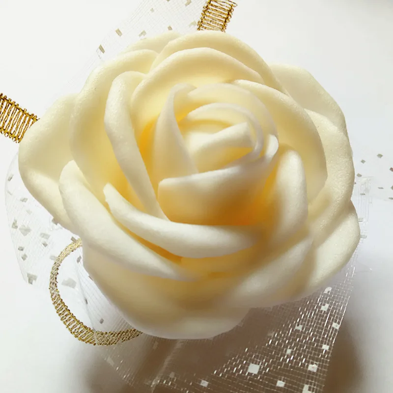 1 шт команда невесты Искусственные розы на запястье цветок невесты для подружки невесты подарок свадебные подарки для гостей Свадебная партия поддерживает поставки - Цвет: Gold