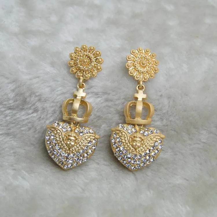 

retro baroque peach hollowed earrings pearl retro crown heart shaped earrings long gold luxury earrings