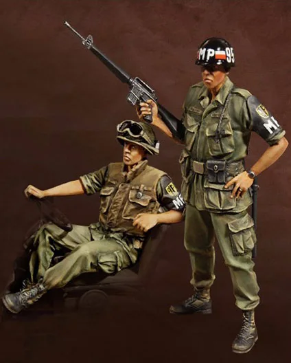 Масштаб 1/35 Неокрашенная фигурка из смолы Вьетнамская война военная полиция